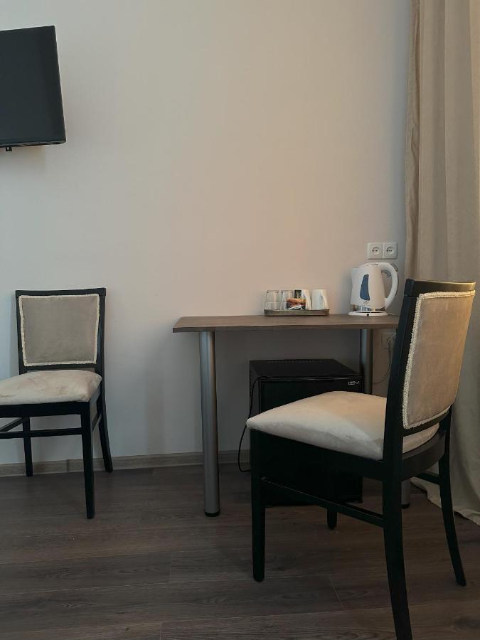 Bina N28 Hotel Koetaisi Buitenkant foto